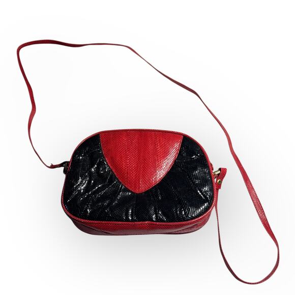 Vintage 1980s R. Soldaña Manila Red and Black Snakeskin Crossbody Purse - Picture 1 of 13
